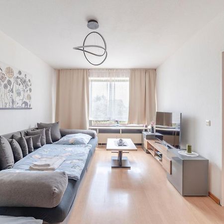 Schoene, Moeblierte Wohnung Mit Balkon Und Tiefgarage Dusseldorf Ngoại thất bức ảnh